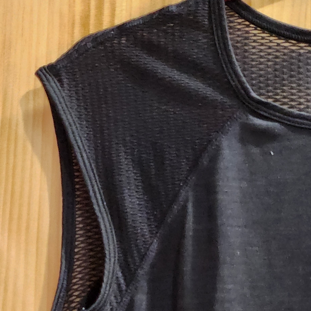 Tapout Mesh Athletic Workout Shirt - Picture 3 of 9